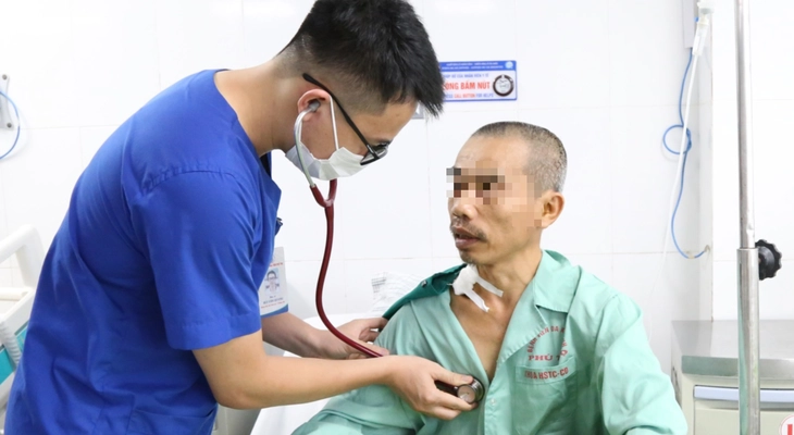 Bất ngờ hôn mê sau 2 tháng ngã xe - Ảnh 1. hôn mê - Ảnh 1.