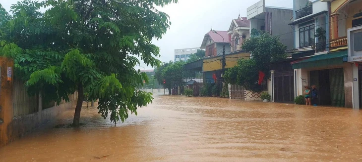Dự báo mới nhất về áp thấp nhiệt đới trên Biển Đông - Ảnh 3.