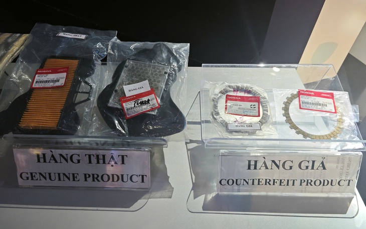 TP.HCM phát hiện kho chứa số lượng lớn mũ bảo hiểm không rõ nguồn gốc - Ảnh 3.