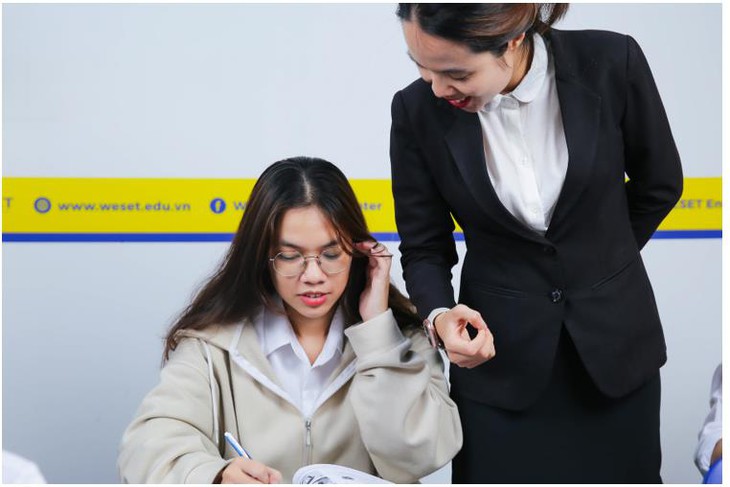 Bước đệm thăng tiến cho người đi làm trong thời đại hội nhập Bước đệm thăng tiến cho người đi làm trong thời đại hội nhập