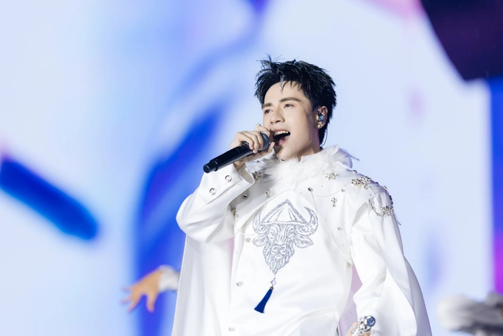 Mạng xã hội dậy sóng với concert VPBank K-Star Spark In Vietnam - Ảnh 4.