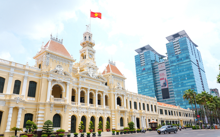 Sẽ có xe đưa rước miễn phí cán bộ từ Bình Dương, Bà Rịa - Vũng Tàu đến TP.HCM làm việc  - Ảnh 1.