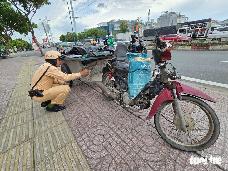 xe ba gác - Ảnh 5.