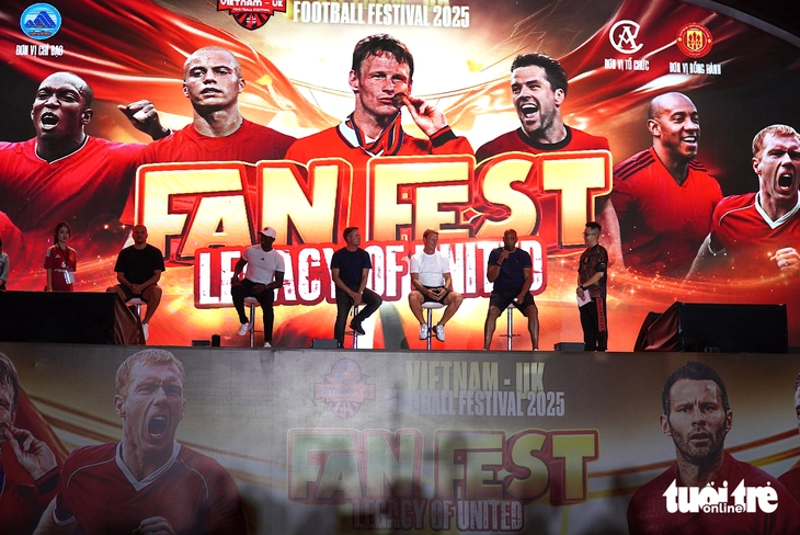 Tới Đà Nẵng, Michael Owen nói về 3 điều tuyệt vời khi ở Manchester United - Ảnh 1.