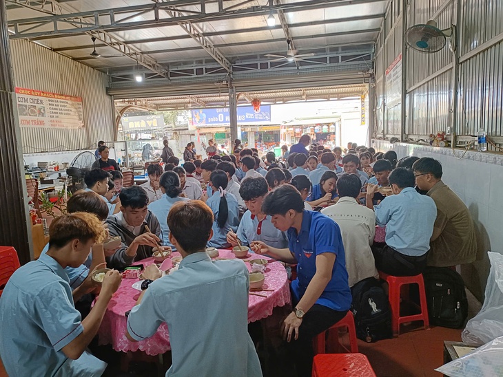tốt nghiệp - Ảnh 11.