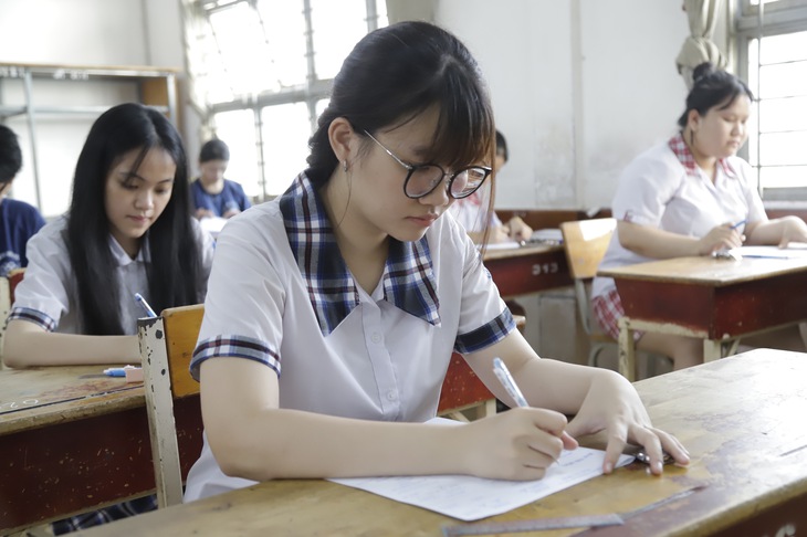 Không công bố đề thi minh họa Kỳ thi tốt nghiệp Trung học Phổ thông năm 2026 - Ảnh 1. Bộ GD-ĐT chốt phương án đề thi tốt nghiệp THPT 2026, không công bố đề minh họa - Ảnh 1.