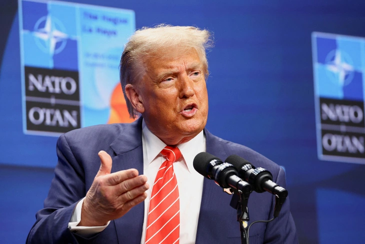 Kinh tế Mỹ suy giảm bất ngờ vì chiến tranh thương mại của ông Trump - Ảnh 1.