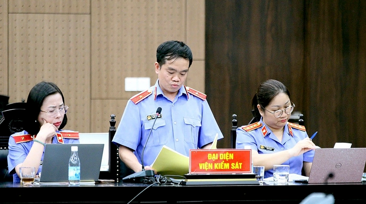 Vụ Phúc Sơn, viện kiểm sát nói cựu cán bộ địa phương suy thoái, vụ lợi và bị thao túng - Ảnh 1.