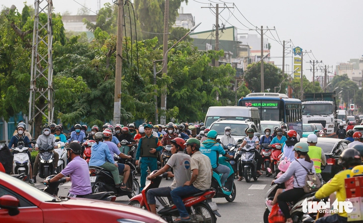 đường Quang Trung - Ảnh 1.
