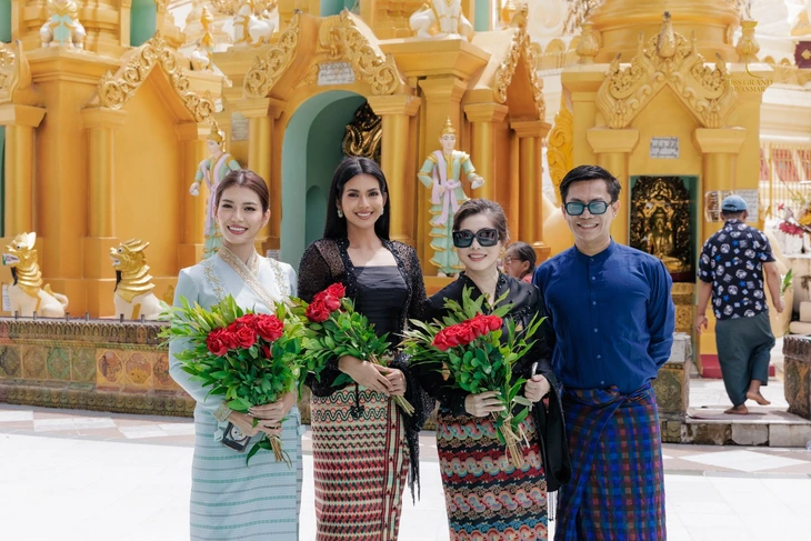 Cuộc thi 'hoa hậu bán khô gà' tự nhận thay đổi thế giới - Ảnh 2. hoa hậu - Ảnh 2.