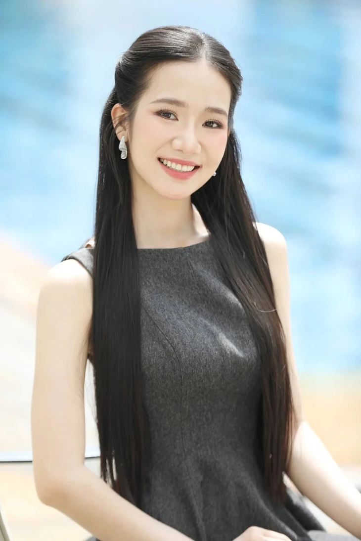 Nữ quân nhân xinh đẹp đầu tiên vào chung kết Hoa hậu Việt Nam - Ảnh 4. Hoa hậu Việt Nam - Ảnh 4.