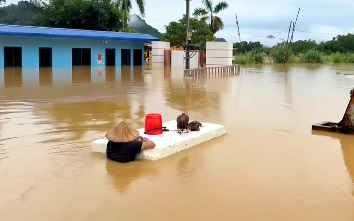 Thủ tướng yêu cầu chủ động phối hợp với Trung Quốc để dự báo sát tình hình mưa lũ ở miền Bắc - Ảnh 2.