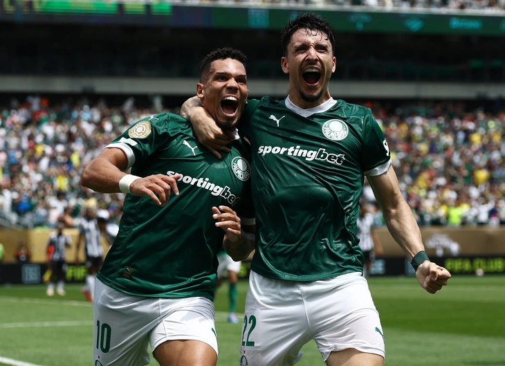 Đánh bại Botafogo, Palmeiras giành vé đầu tiên vào tứ kết FIFA Club World Cup 2025 - Ảnh 1.