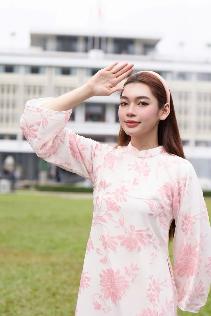 Ngắm nhan sắc Nguyễn Hoài Phương Anh từ khi là sinh viên đến Hoa hậu biển Việt Nam Toàn cầu 2025 - Ảnh 17. Hoa hậu biển Việt Nam Toàn cầu - Ảnh 17.
