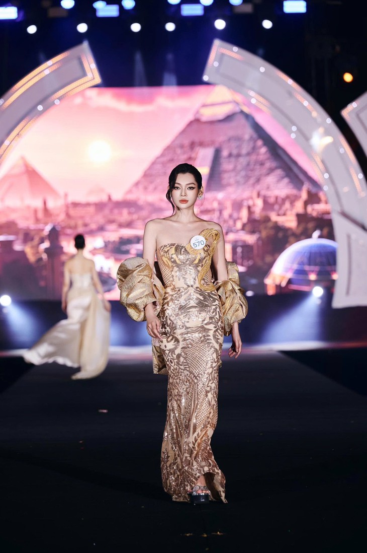 Ngắm nhan sắc Nguyễn Hoài Phương Anh từ khi là sinh viên đến Hoa hậu biển Việt Nam Toàn cầu 2025 - Ảnh 18. Hoa hậu biển Việt Nam Toàn cầu - Ảnh 18.