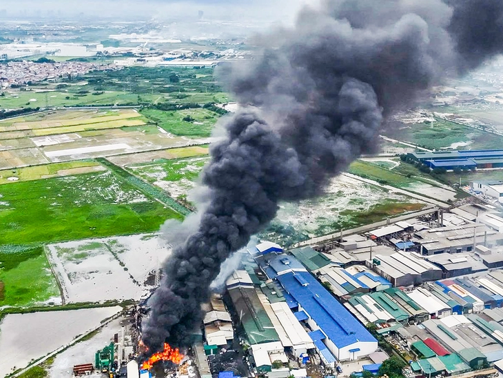 bốc cháy - Ảnh 1.