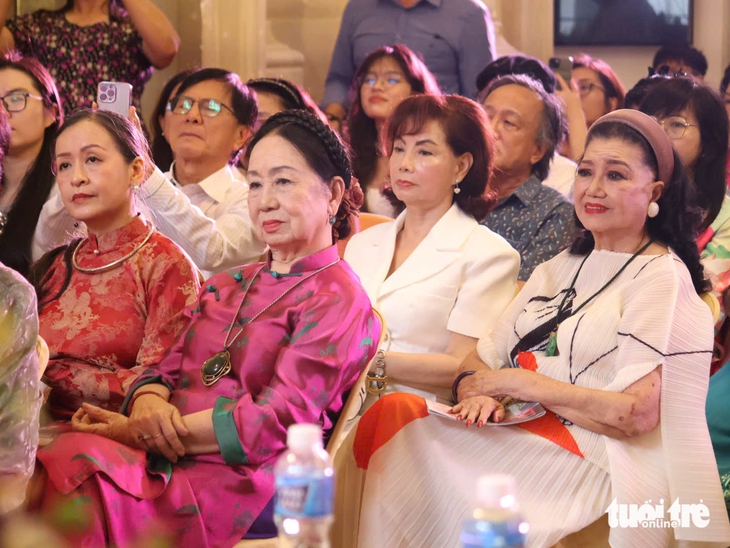 Giáo sư Trần Văn Khê đã để lại cho đời một di sản sống... - Ảnh 1. Giáo sư Trần Văn Khê đã để lại cho đời một di sản sống - Ảnh 1.
