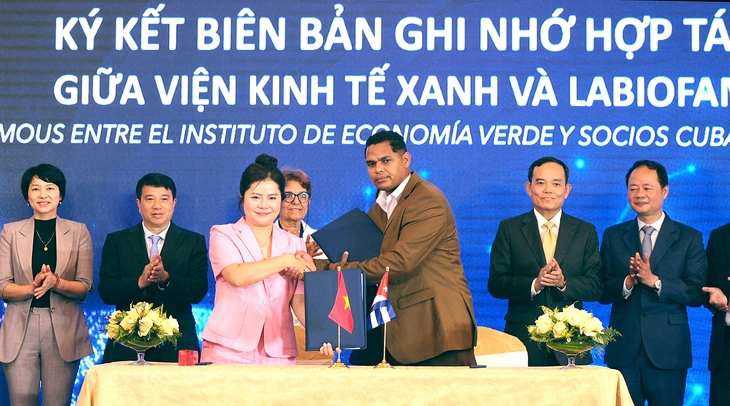 Việt Nam hợp tác với Cuba điều chế thuốc điều trị ung thư từ nọc bò cạp xanh - Ảnh 1.