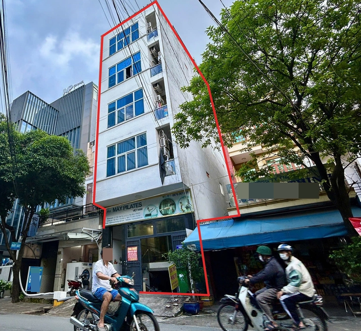 18 ‘chung cư mini’ vi phạm xây dựng xử lý chưa xong, Tân Bình bàn giao cho các phường sau sáp nhập - Ảnh 3.
