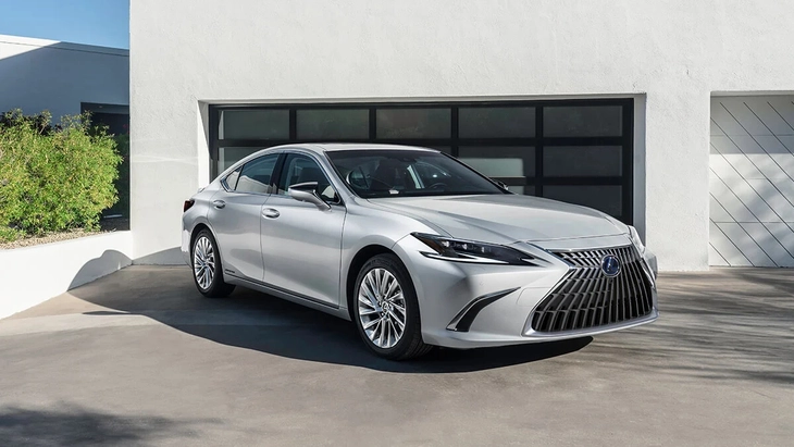 Lexus ES - Ảnh 1.