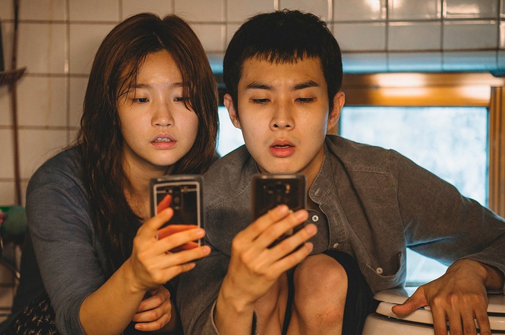 Vì sao một phim Hàn Quốc được bầu chọn hay nhất thế kỷ 21? - Ảnh 2. Parasite - Ảnh 2.