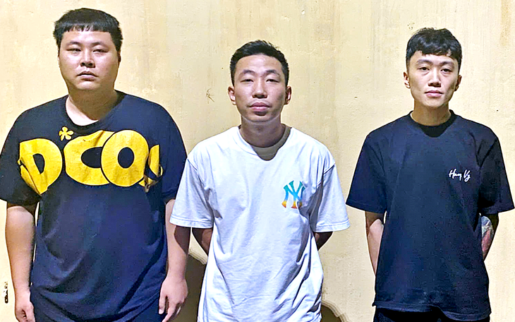 Tạm giữ kẻ cho vay lãi suất 'cắt cổ' 365%/năm - Ảnh 2.