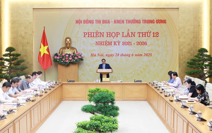thi đua - Ảnh 1.