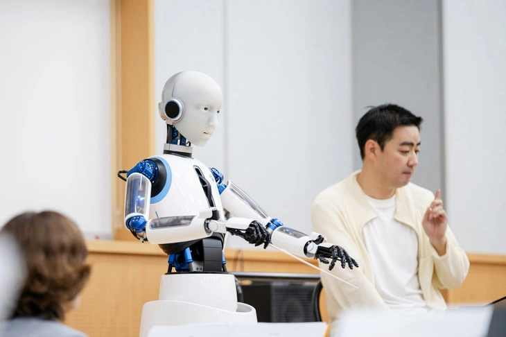 Hàn Quốc phát triển robot 'giải bài toán' dân số già - Ảnh 1. robot - Ảnh 1.