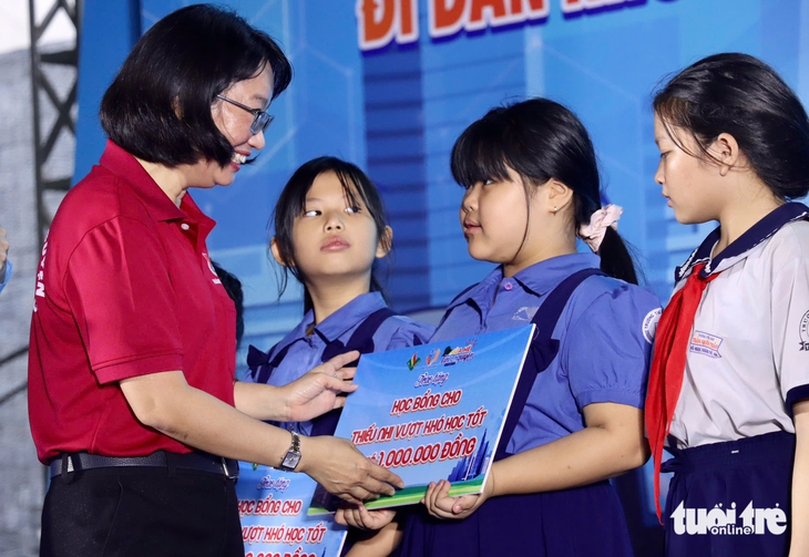 Sẵn sàng tình nguyện với "vùng trời quê hương nào cũng là bầu trời tổ quốc" - Ảnh 2. mùa hè xanh - Ảnh 2.
