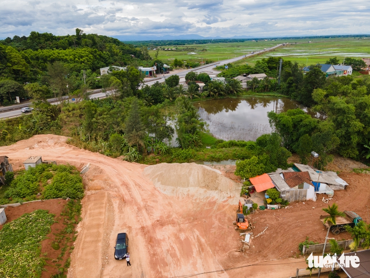Gia hạn thêm một năm, đường tránh Đông Hà 400 tỉ vẫn nguy cơ trễ tiến độ- Ảnh 3. Gia hạn thêm một năm, đường tránh Đông Hà 400 tỉ vẫn nguy cơ trễ tiến độ- Ảnh 3.
