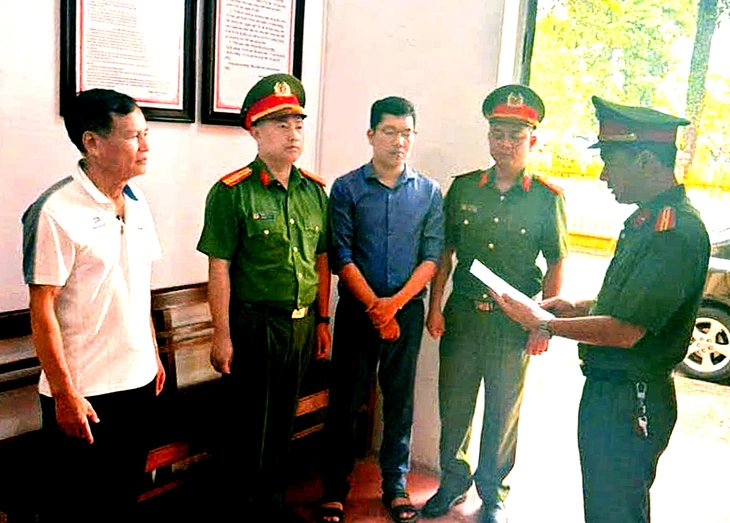 Chiếm đoạt tiền bảo hiểm y tế của học sinh, kế toán trường học ở Phú Thọ bị bắt - Ảnh 1.