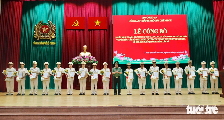 Mai Hoàng - Ảnh 1.
