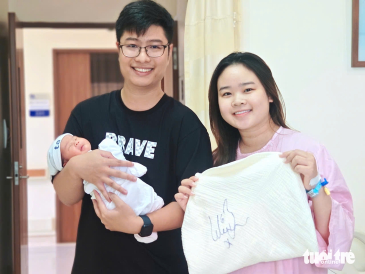 Man Đỏ - Ảnh 1.