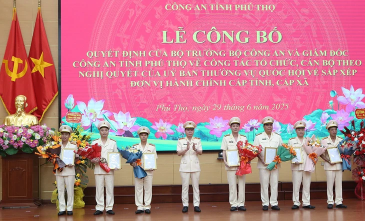 Giám đốc và các phó giám đốc Công an tỉnh Phú Thọ mới - Ảnh 1.