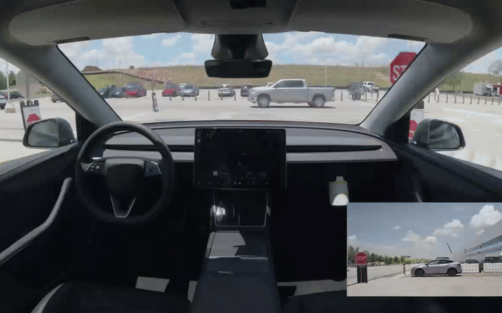 Uber chi 300 triệu USD vào dự án robot taxi, mua 20.000 xe công nghệ tự lái - Ảnh 2.