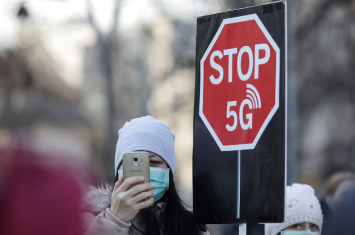 Sóng 5G: Kết nối siêu tốc, liệu có ảnh hưởng sức khỏe? - Ảnh 1. Sóng 5G: Kết nối siêu tốc, liệu có ảnh hưởng sức khỏe? - Ảnh 1.
