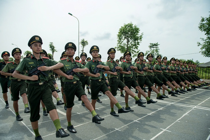 diễu binh - Ảnh 6.