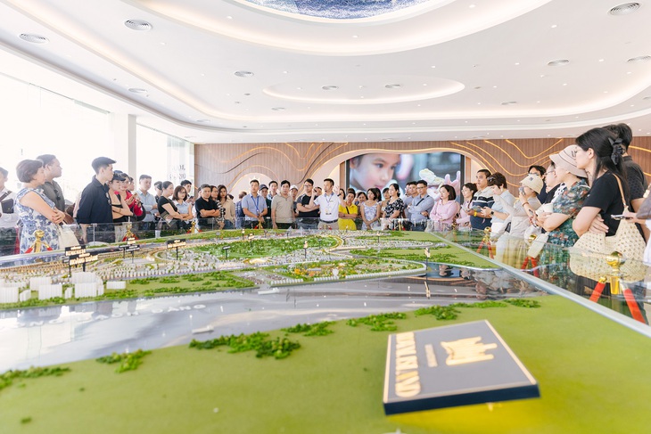 Vinhomes Royal Island - Ảnh 2.