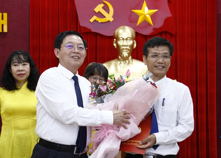 Hợp nhất 3 cơ quan báo chí thành Báo Bình Định - Ảnh 1. báo Bình Định - Ảnh 1.