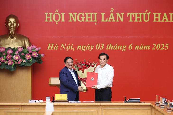 Bộ trưởng Chủ nhiệm Trần Văn Sơn được chỉ định kiêm nhiệm thêm nhiệm vụ mới - Ảnh 1.
