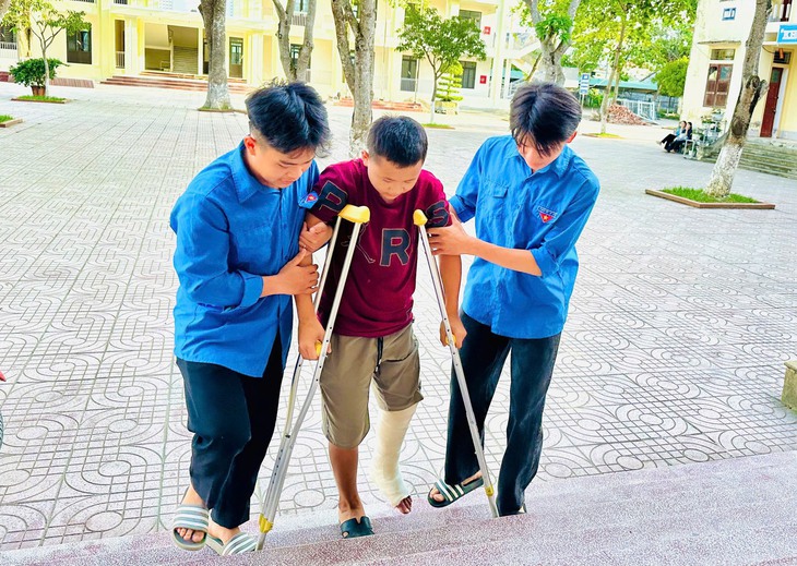 Đề văn vào lớp 10 ở Nghệ An hỏi về 'trò chơi dân gian' với giới trẻ - Ảnh 3.