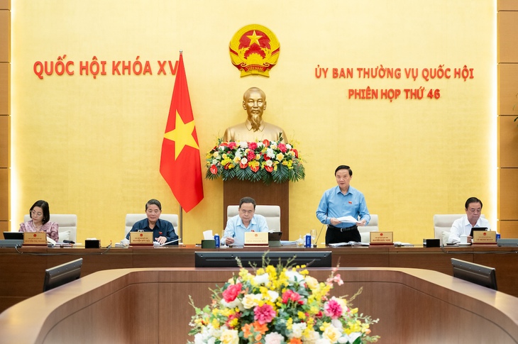 chủ tịch - Ảnh 2.