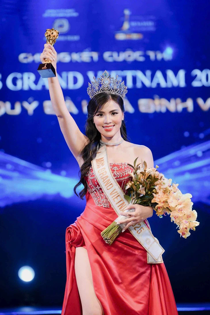 Sau tuần ‘cao điểm’ hoa hậu, lại có thêm hoa hậu Nguyễn Thị Thưa - Ảnh 1. Nguyễn Thị Thưa - Ảnh 1.