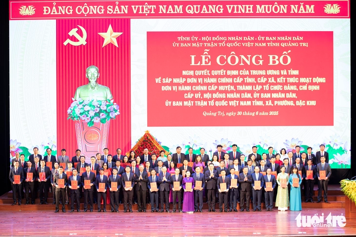 Xem danh sách bí thư 78 xã, phường, đặc khu của tỉnh Quảng Trị - Ảnh 3.