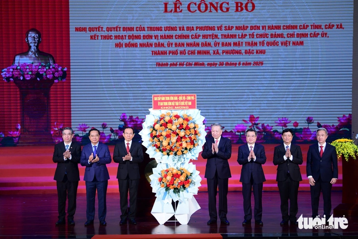 Thời khắc lịch sử - Ảnh 1. thời khắc lịch sử - Ảnh 1.