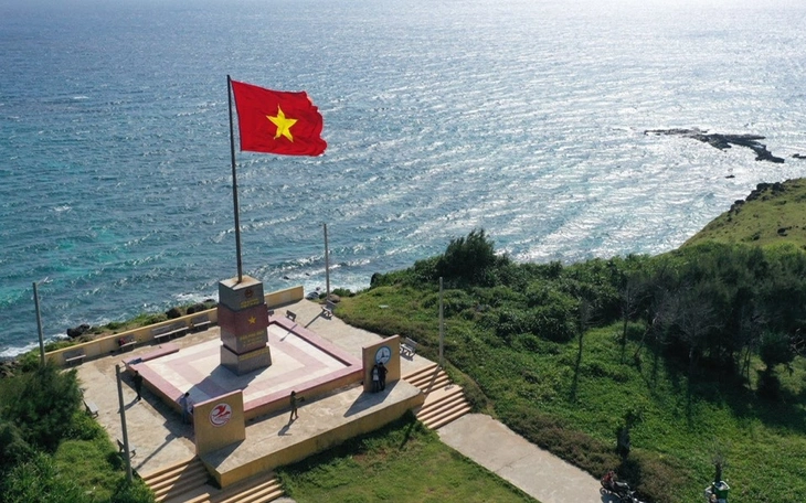 Phú Quý, Nha Trang lọt top danh sách điểm đến đẹp ven Biển Đông - Ảnh 2.