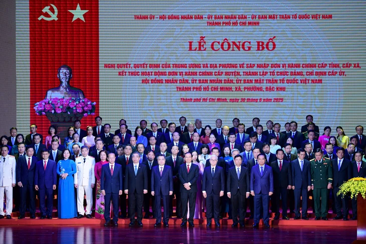 Nhân sự Ban Thường vụ Thành ủy, Ban Chấp hành Đảng bộ TP.HCM mới - Ảnh 1.