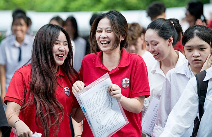 50 năm kỳ thi tốt nghiệp THPT - Kỳ cuối: Gian nan 'học thật, thi thật' - Ảnh 2. thi tốt nghiệp THPT - Ảnh 2.