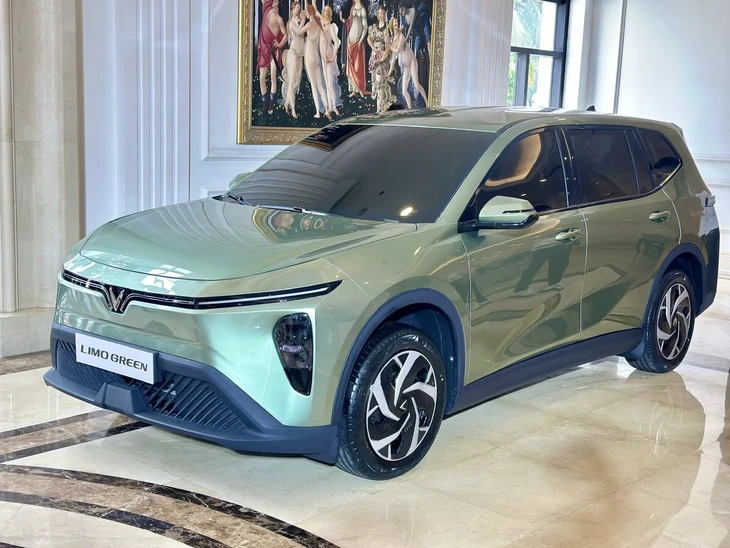VinFast Limo Green - Ảnh 1.