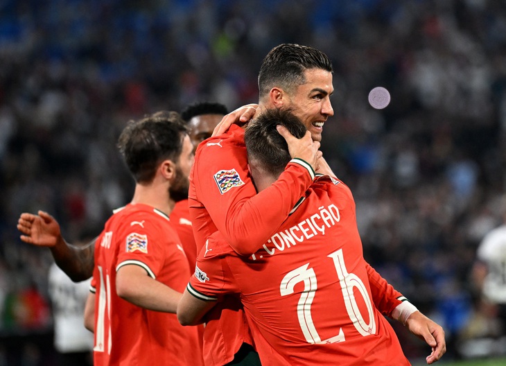 Ronaldo - Ảnh 1.
